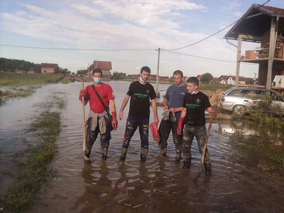 Studenti Univerziteta u Banjoj Luci danas učestvuje u akcijama čišćenja poplavljenih područja