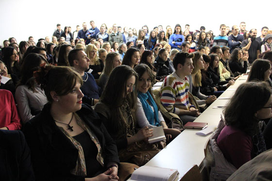 Studenti na prezentaciji stipendija Vlade Rusije