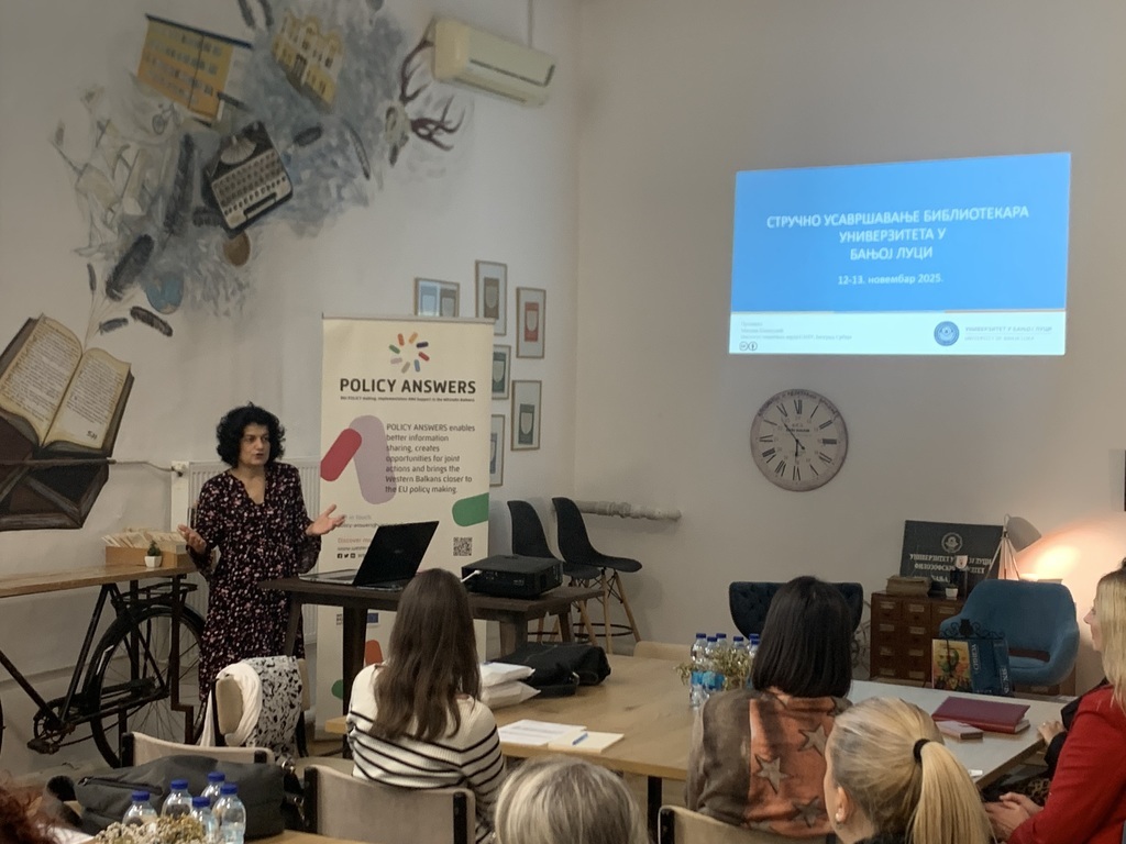 Библиотекари унапређују професионална знања