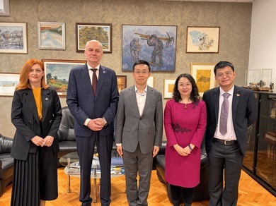 Chargé d’affaires of the Embassy of China visits the...