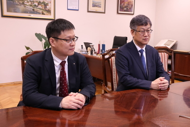  Meeting with the rector of the Tianjin University o...