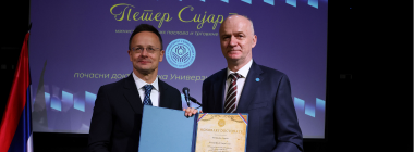 Uručen počasni doktorat UNIBL ministru Sijartu