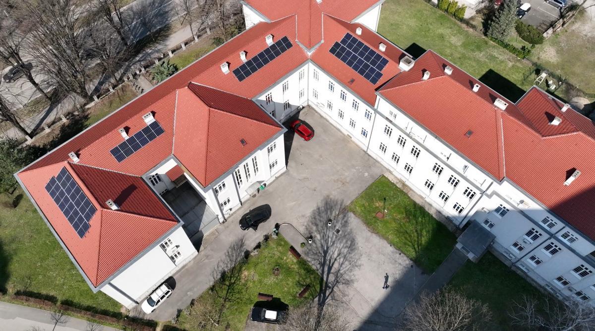 Мањи рачуни за струју на ПМФ-у