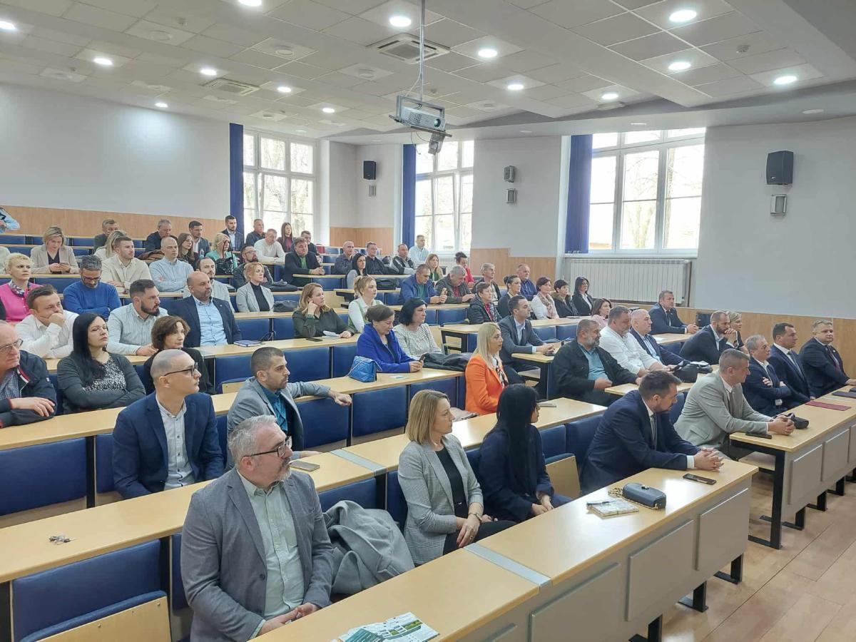 На ПМФ-у обиљежена два свјетска дана