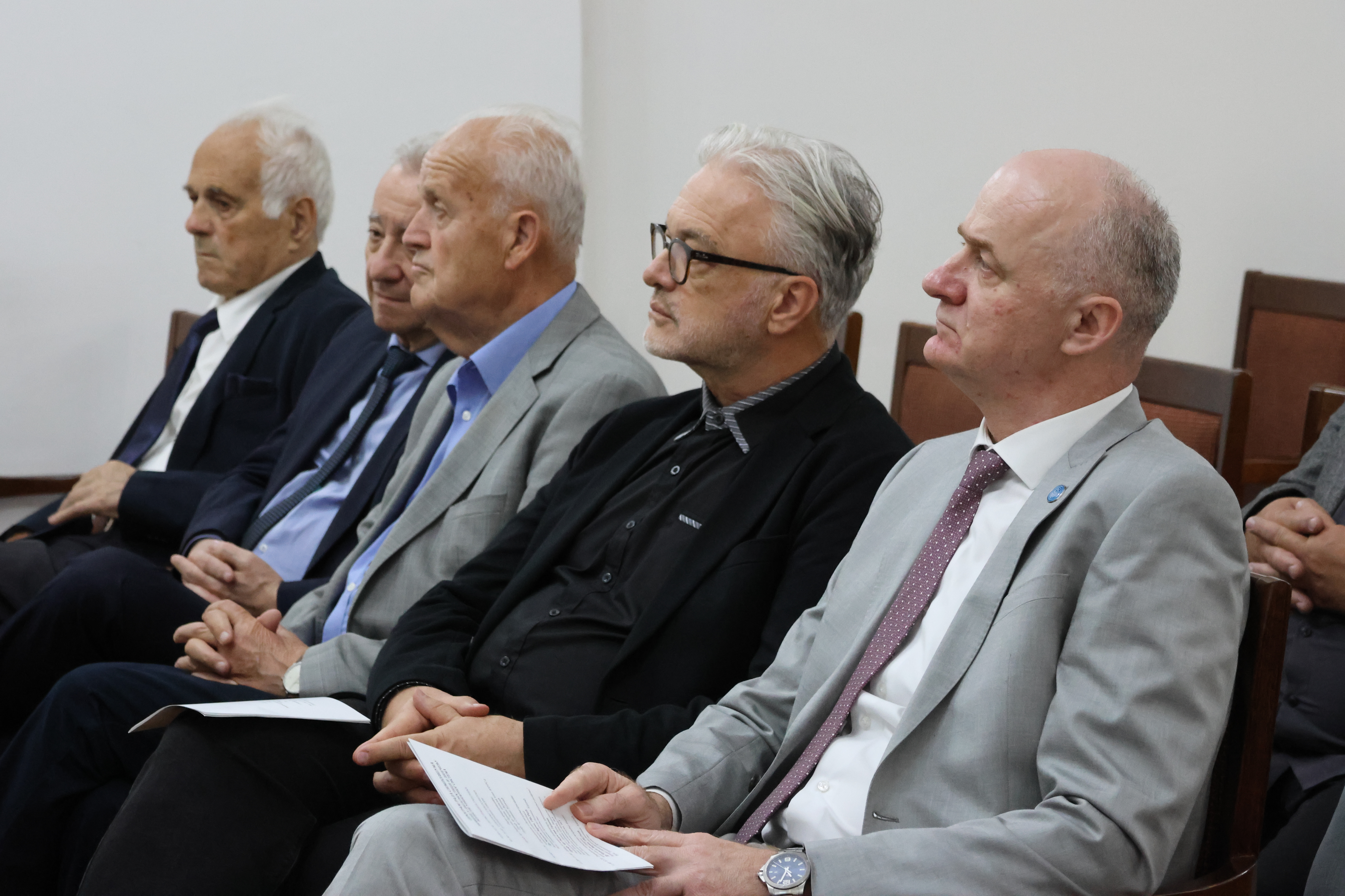 Одржан симпозијум о лијечењу обољења уринарног система