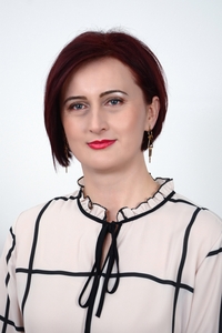 Нина Кујача
